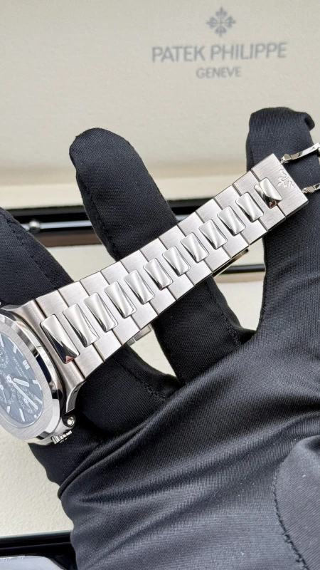 Patek Philippe 5740 5740/1G-001 6