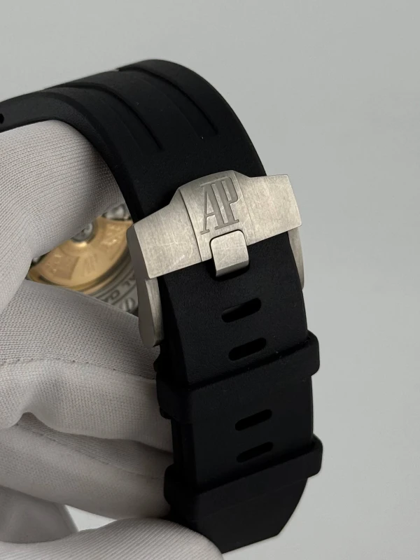 Audemars Piguet Chronograph 44mm 26400AU.OO.A002CA.01 9