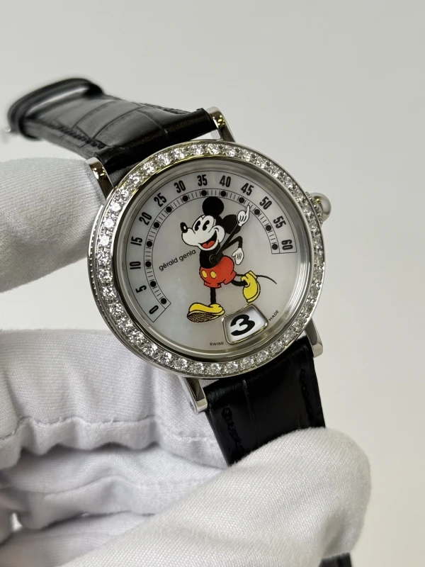 Gerald Genta Mickey Mouse M.10 3
