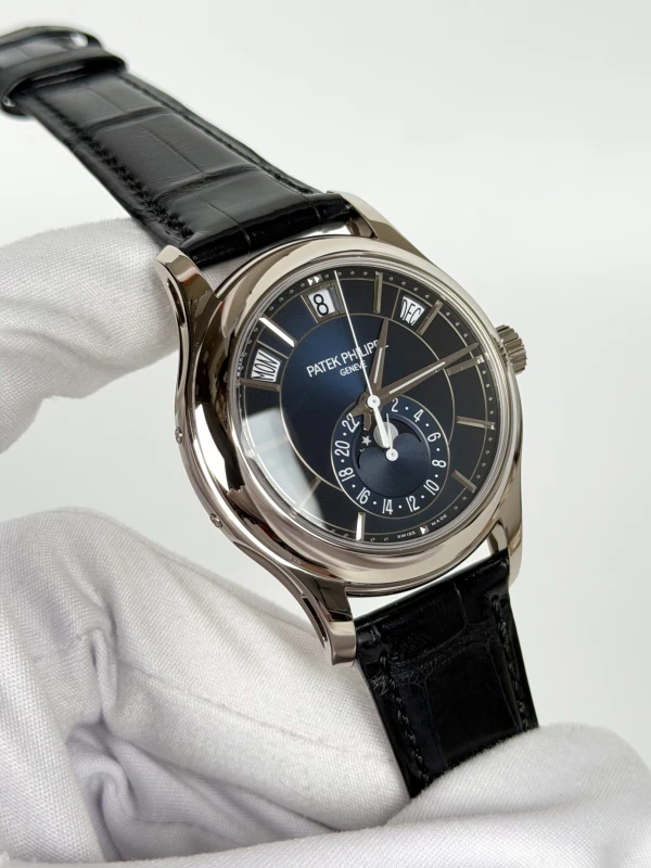 Patek Philippe ANNUAL CALENDAR 5205 5205G-013 2