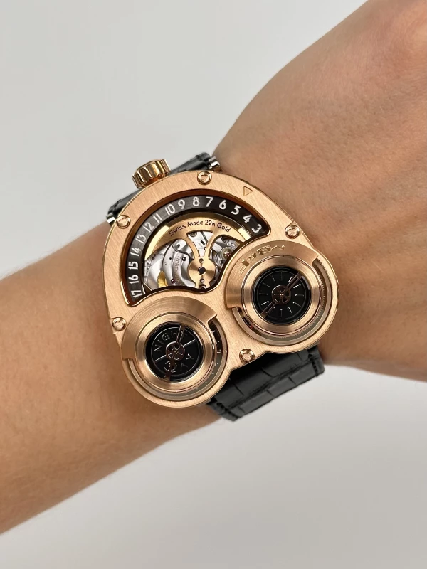 MB&F No.3 30.RTL.B 9