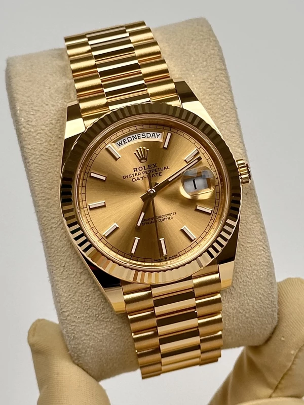 Rolex 40 mm, yellow gold 228238-0003 3