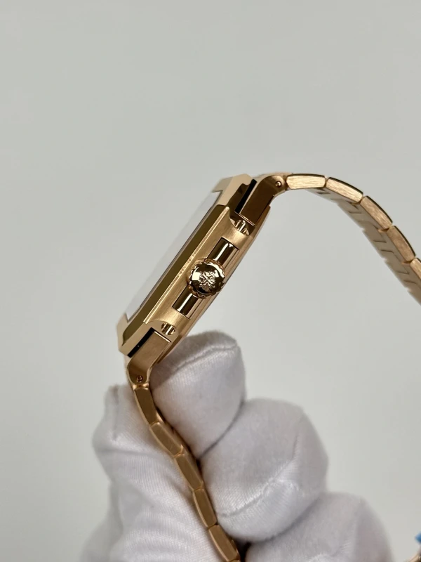 Patek Philippe 7128/1R-001 5