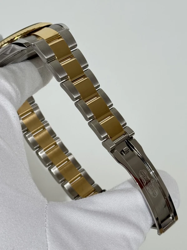 Rolex 41 MM, STEEL AND YELLOW GOLD 126333-0019 4