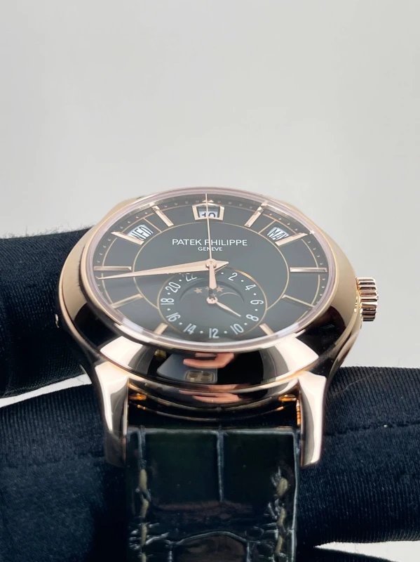 Patek Philippe 5205 5205R-011 5