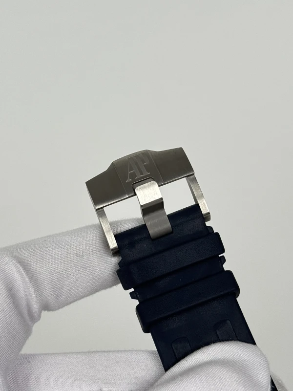 Audemars Piguet 15707CB.OO.A010CA.01 8