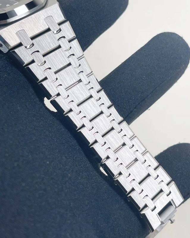 Audemars Piguet Royal Oak Selfwinding 41 mm 15510ST.OO.1320ST.06 6