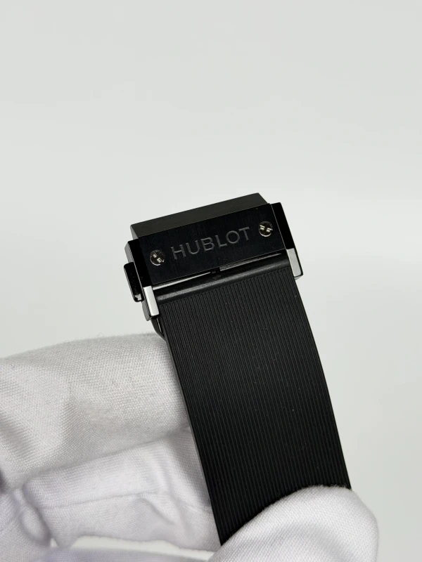 Hublot Black Magic 525.CM.0170.RX 6