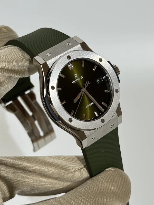 Hublot Automatic 42 mm 542.NX.8970.RX 3