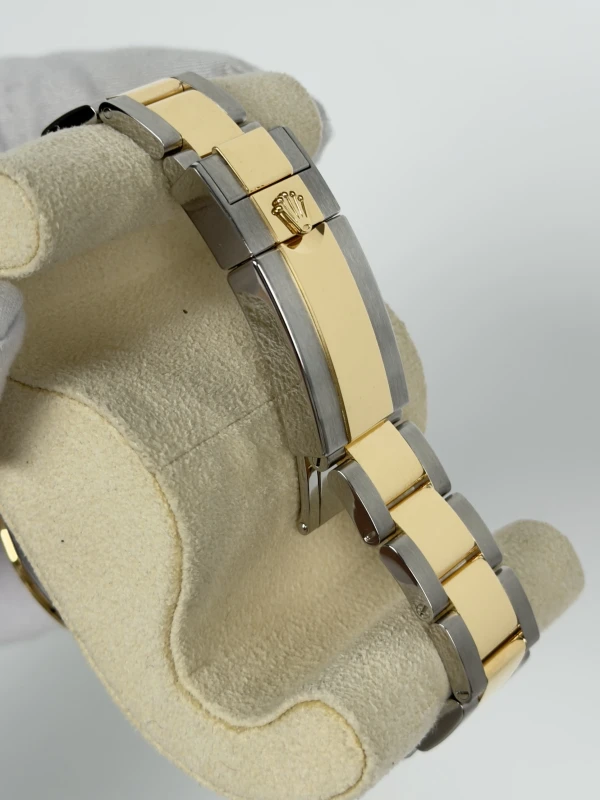 Rolex Cosmograph 40mm Steel and Yellow Gold 126503-0002 4