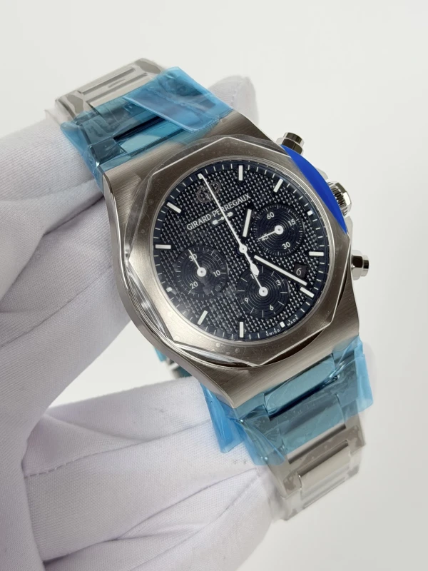 Girard Perregaux Chronograph 42 mm 81020-11Z431-11A 2