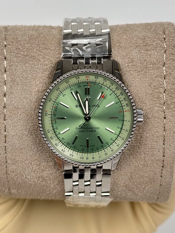 Breitling Automatic 35 A17395361L1A1 2