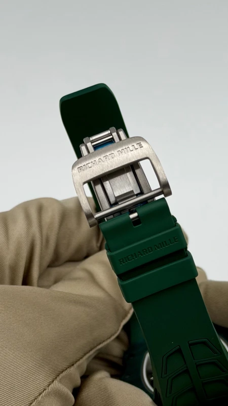 Richard Mille Green TPT Quartz Tourbillon Aerodyne RM 21-02 7