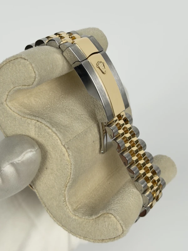 Rolex 36mm Steel and Yellow Gold 126233-0021 4