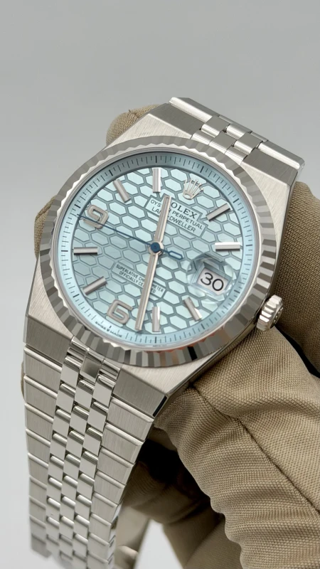 Rolex Land-Dweller 40 127336-0001 3