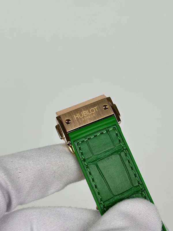 Hublot Tutti Frutti Apple 341.PG.2010.LR.1922 8