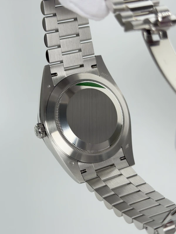 Rolex 40 MM, PLATINUM 228206-0027 6