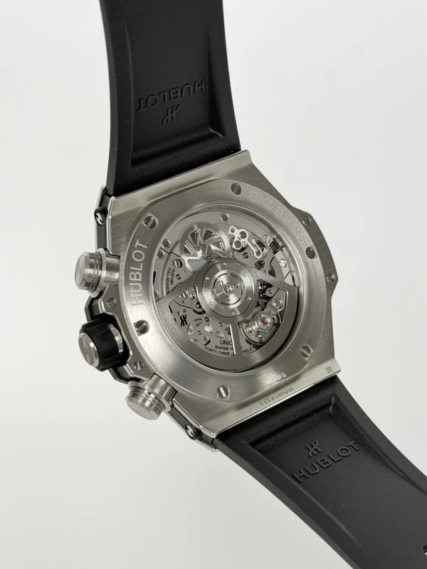 Hublot UNICO TITANIUM CERAMIC 421.NM.1170.RX 7