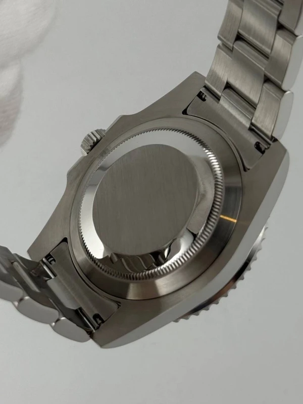 Rolex 40mm Steel 114060-0002 8