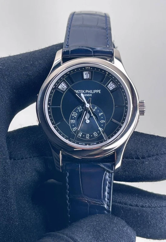 Patek Philippe ANNUAL CALENDAR 5205 5205G-013 5