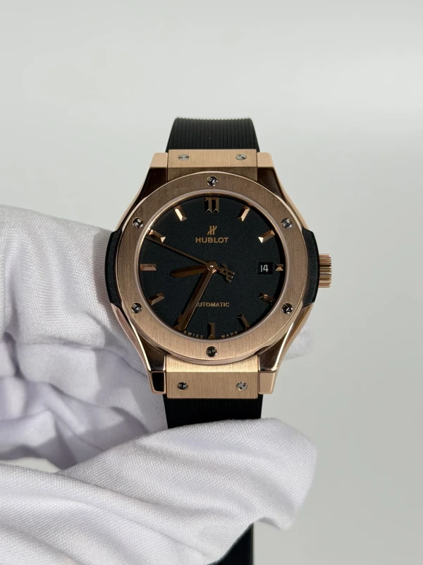 Hublot King Gold Diamonds 565.OX.1480.LR.1204 2