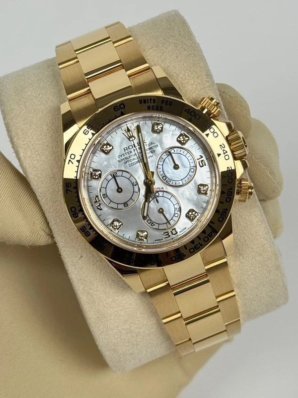 Rolex Cosmograph 40mm Yellow Gold 116508-0007 3