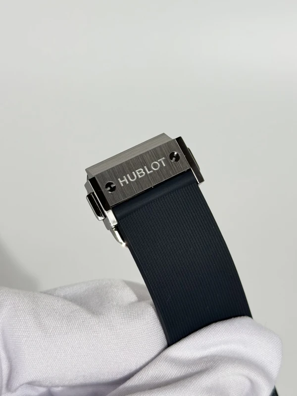 Hublot Titanium 542.NX.7071.RX 6