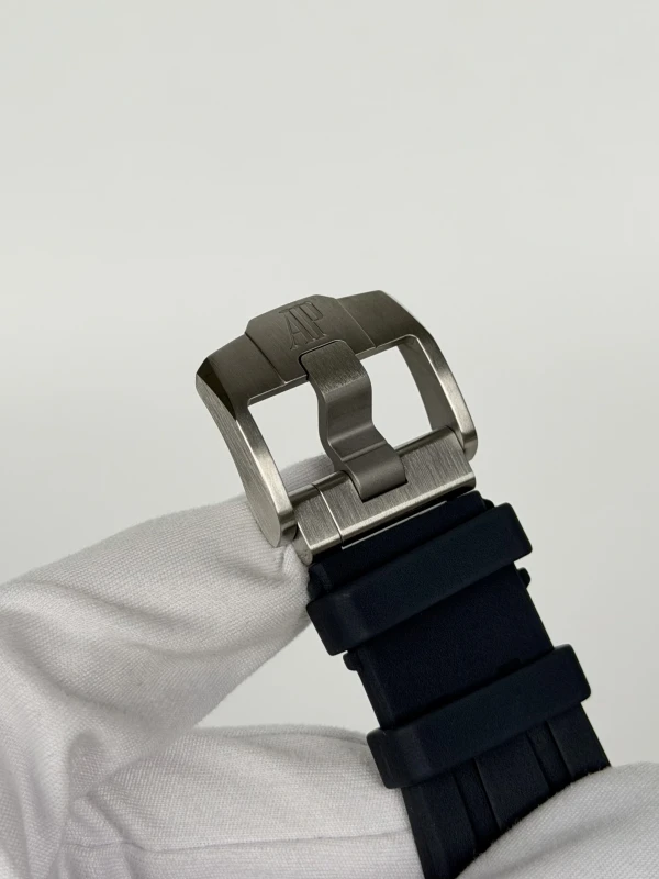 Audemars Piguet Chronograph 43 mm 26420IO.OO.A009CA.01 6