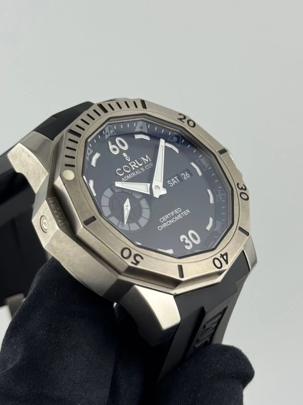 Corum Deep Hull 48 947.950.04/0371 AN12 4