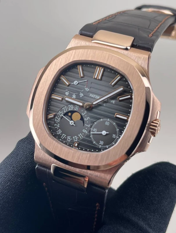 Patek Philippe 5712 5712R-001 2