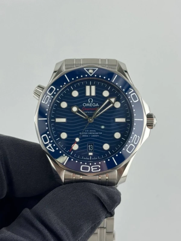 Omega DIVER 300M 210.30.42.20.03.001 2