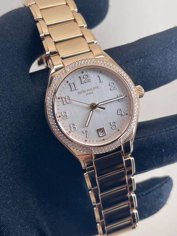 Patek Philippe 7300 7300/1200R-010 3
