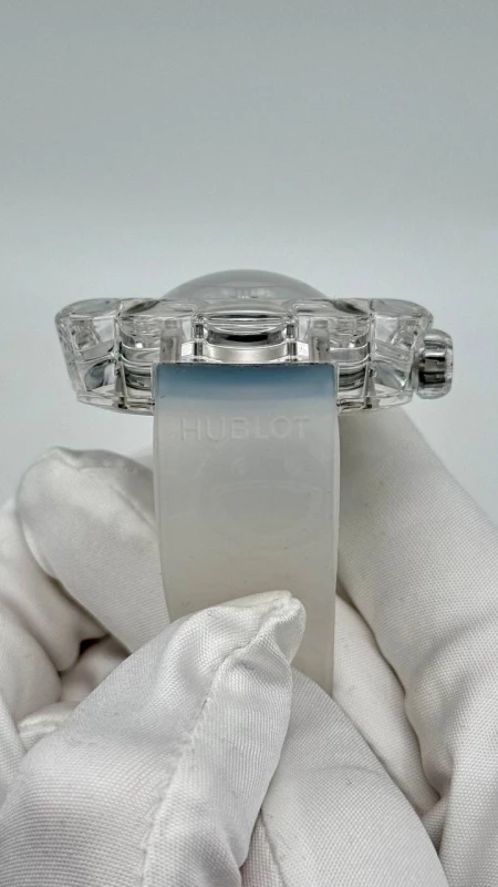 Hublot TAKASHI MURAKAMI TOURBILLON SAPPHIRE 915.JX.4802.RT 7
