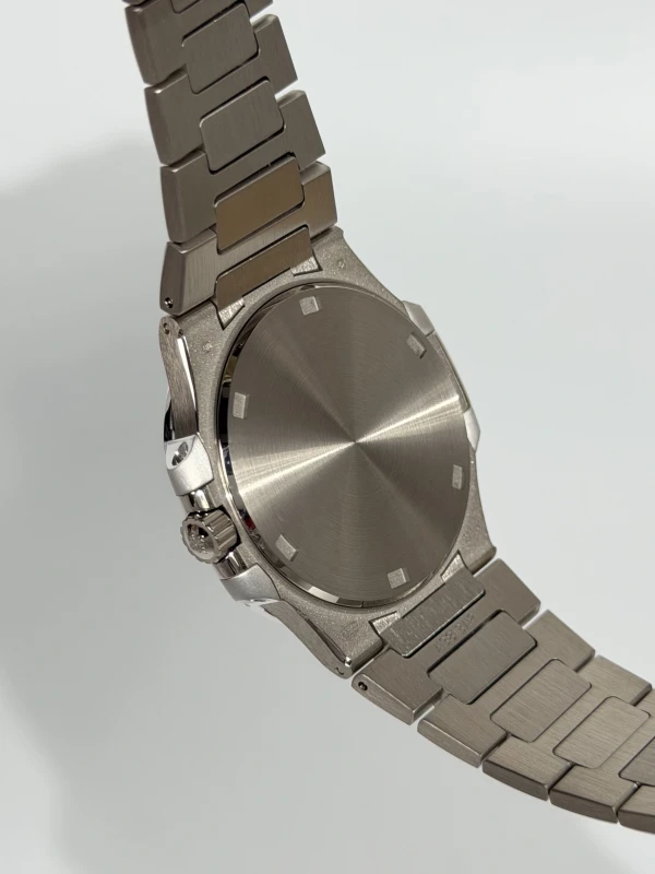 Patek Philippe 7010/1G-013 7