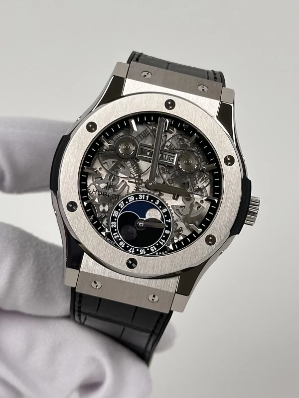 Hublot Aerofusion Moonphase Titanium 547.NX.0170.LR 4
