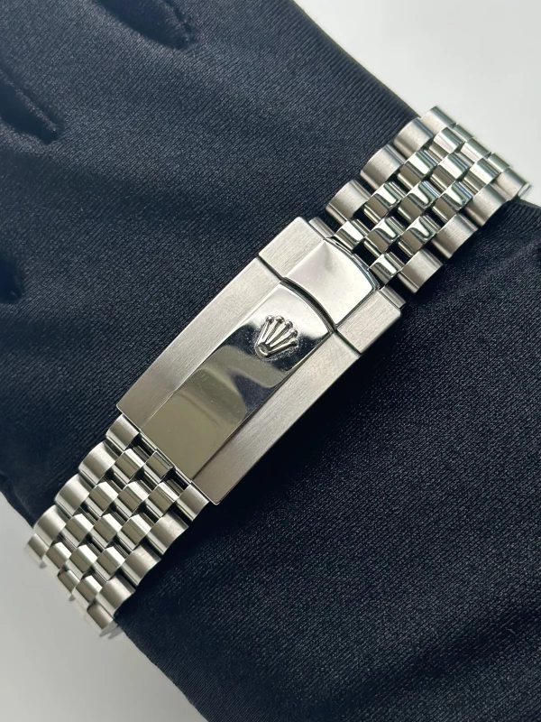 Rolex DATEJUST 41MM STEEL 126300-0014 6