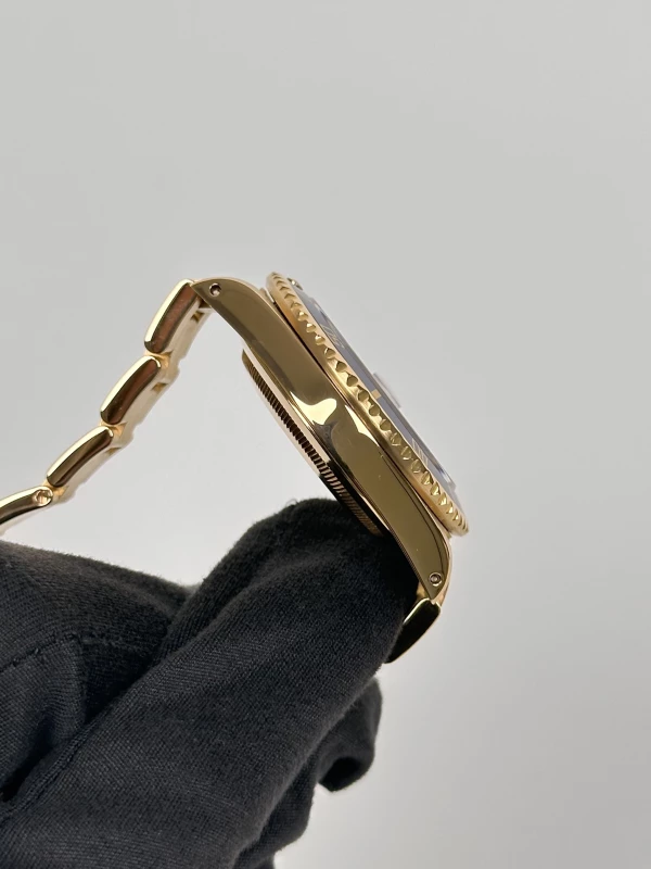 Rolex Date 40mm  16618 3