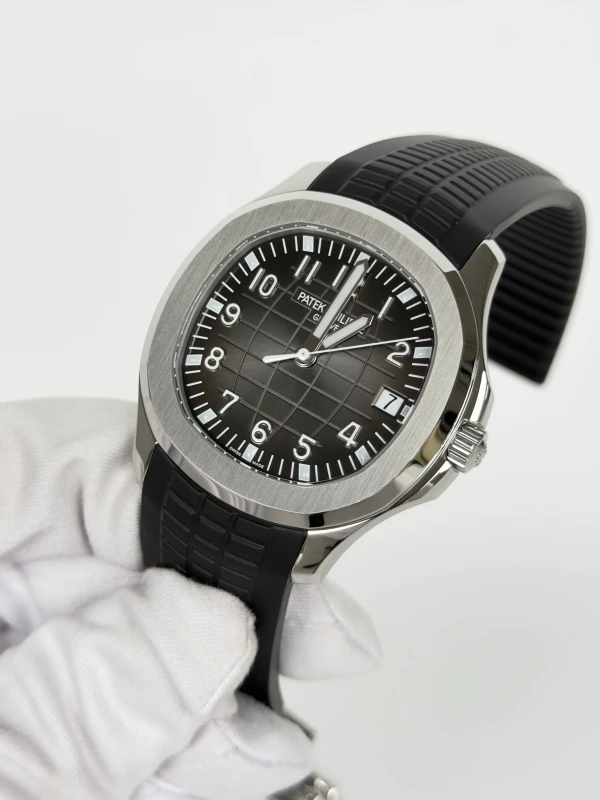 Patek Philippe 5167 5167A-001 4