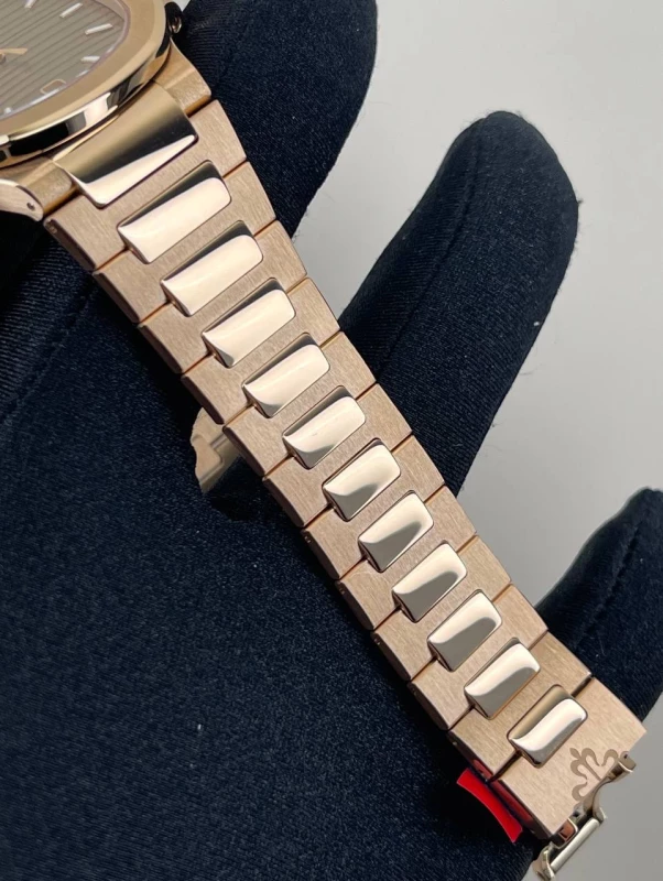 Patek Philippe Lady 7118 7118/1R-010 6