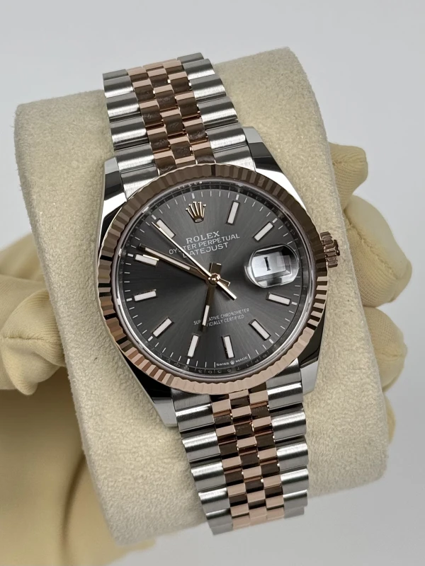 Rolex 36 mm, Oystersteel and Everose gold 126231-0013 3