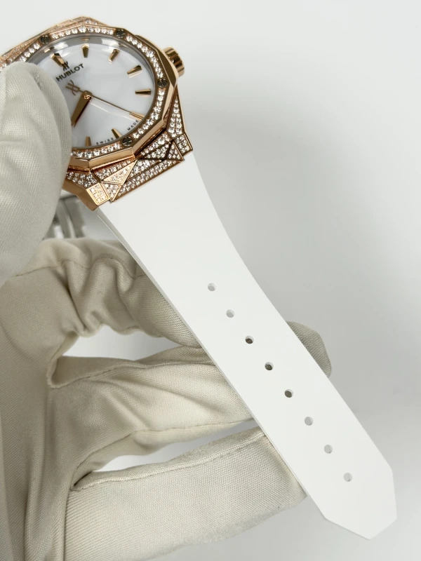 Hublot Orlinski King Gold White Pavé 550.OS.2200.RW.1604.ORL20 4