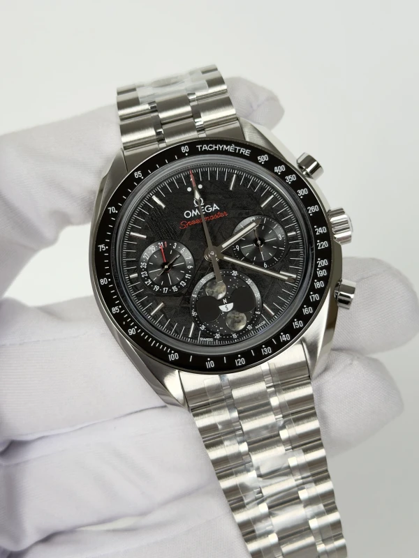Omega MOONPHASE 304.30.43.52.01.001 3