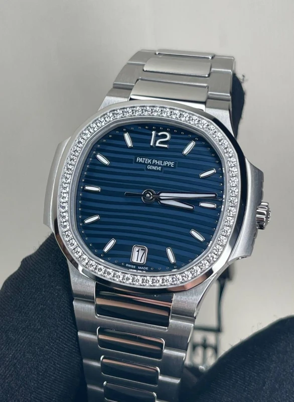 Patek Philippe Lady 7118 7118/1200A-001 2