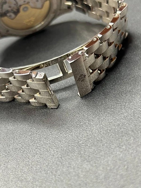 Patek Philippe 5146/1 5146/1G-010 5