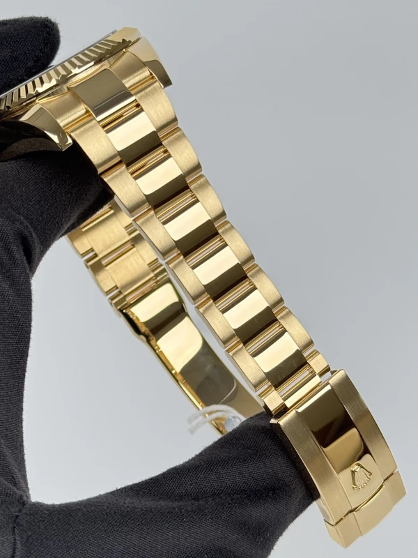 Rolex 42 MM, YELLOW GOLD 326938-0004 5