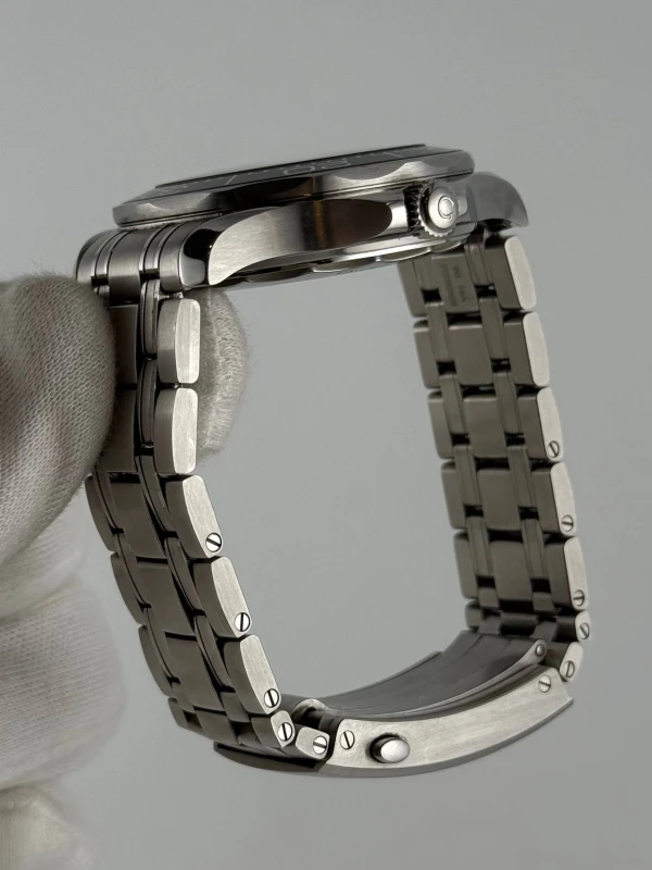 Omega Diver 300M Master Co-Axial 42 210.30.42.20.04.001 9