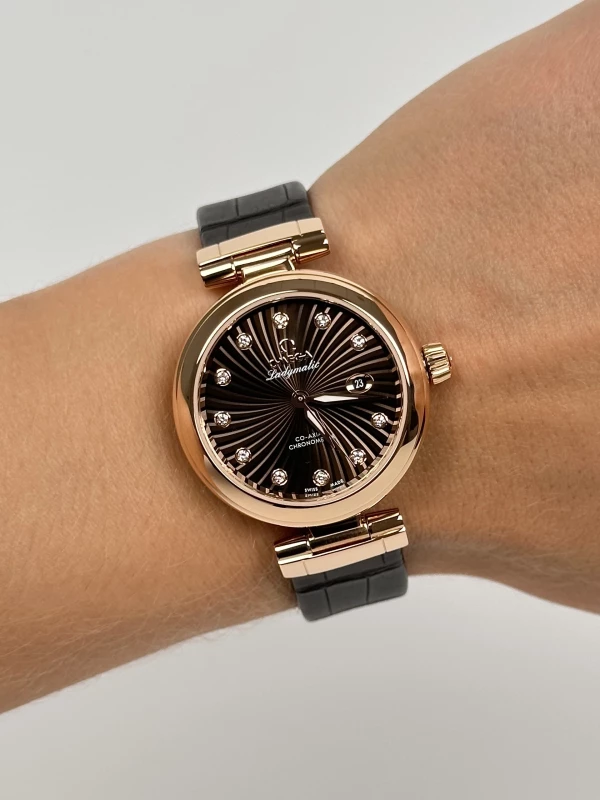 Omega Ladymatic 425.63.34.20.63.001 9