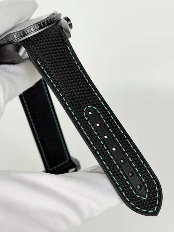 Omega PLANET OCEAN 600M 215.92.46.22.01.006 5