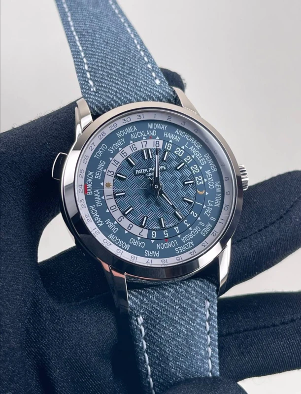 Patek Philippe World Time 5330G 3
