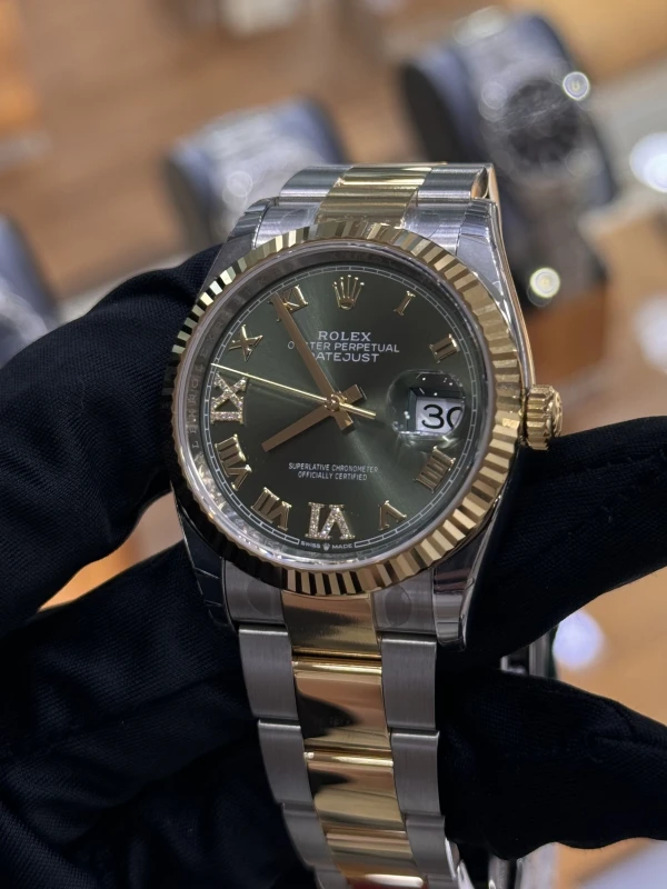 Rolex 36 mm, Oystersteel and yellow gold 126233-0026 3